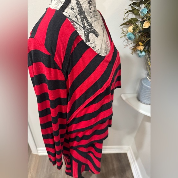 Lynn Ritchie Silver/Red and Black striped/Long Sleeve Tee/layered front/ Large - Picture 4 of 9